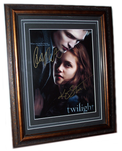 Twilight Autographed Photo - Rob & Kristen